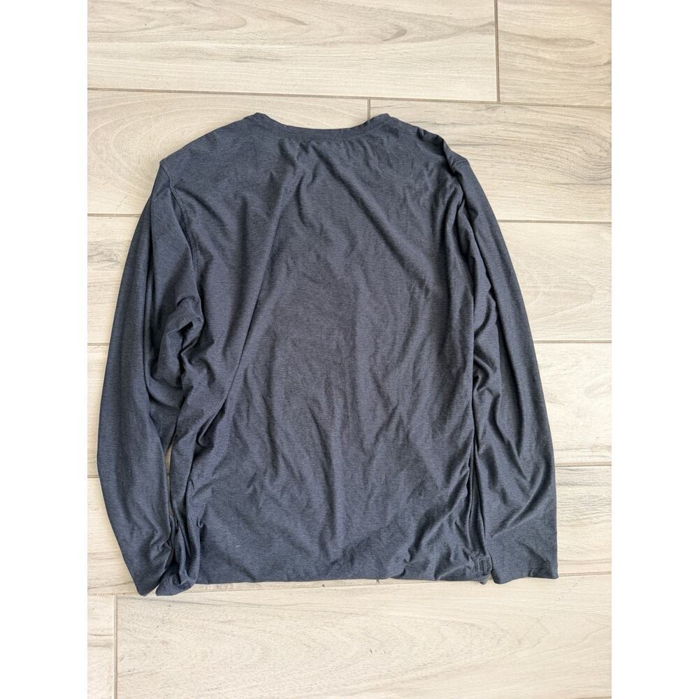 Vuori Strato Tech Long Sleeve Charcoal Heather XXL V178 Mens Performance Shirt - Picture 3 of 3